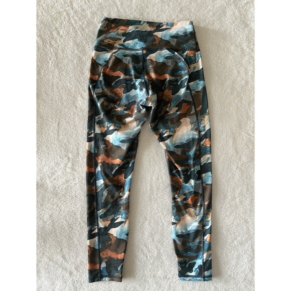 Fabletics define powerhold Leggings In Paintbrush Camo Size Small Workout Yoga - Picture 2 of 8